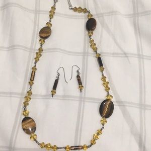 🌸 3/13 bundle sale- Vintage necklace/earrings set